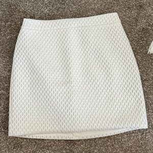 Textured cream skirt